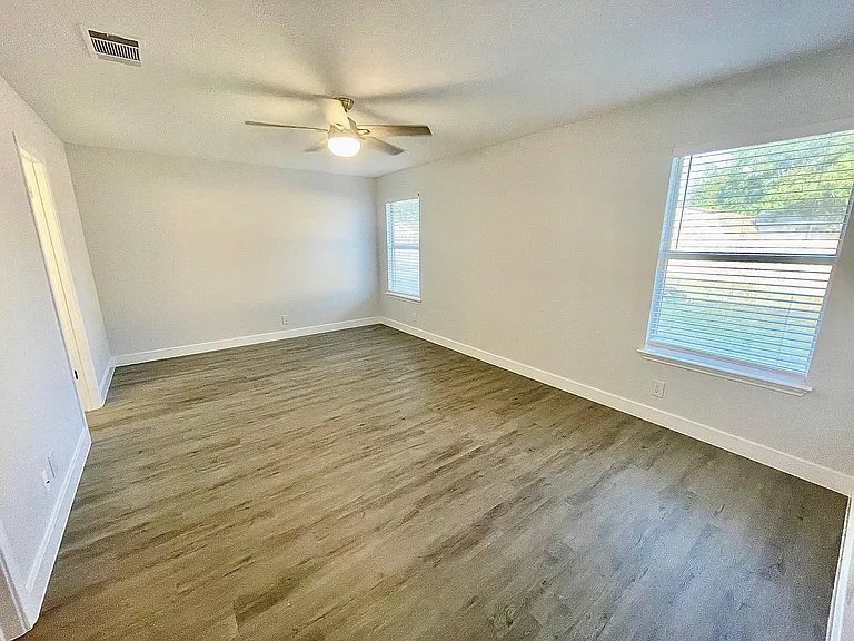 105 David Dr — Photo 8