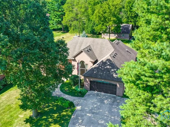 874 Cherry St, Perrysburg, OH 43551