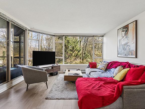 2nd image of 1327 Keith Rd E #308