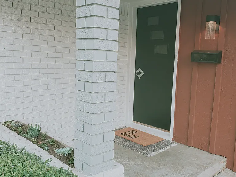 1301 S Brooklawn Dr — Photo 3