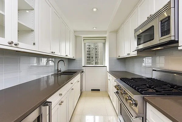 Rented by Corcoran | media 13