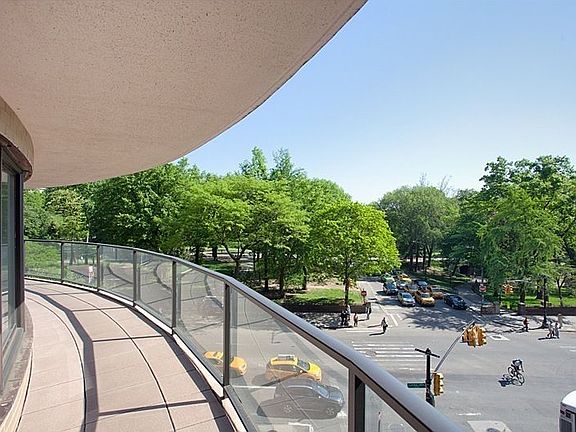 3rd image of 200 Central Park S APT 5B