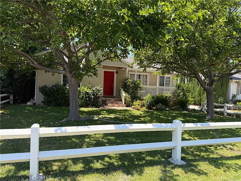 5039 Rubio Ave — Photo 1