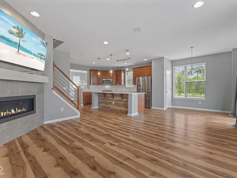 13093 Grand Vue Dr — Photo 24