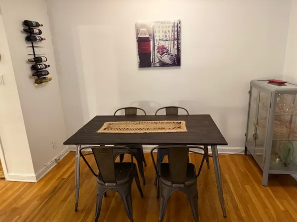 2280 Burnett Street image 3 of 11