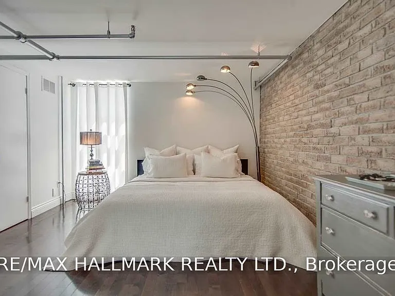 6 Bartlett Ave #7 — Photo 12