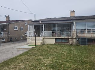 68 Lanyard Rd, Toronto, ON M9M1Y9