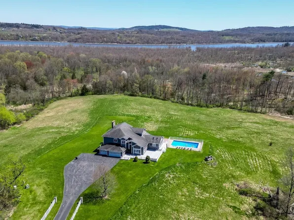 742 Embought Road, Catskill, NY 12414