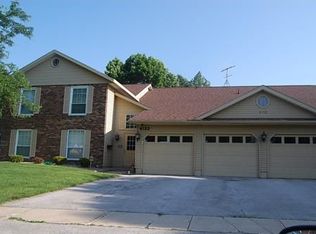 4132 Lexington Dr NE #2, Cedar Rapids, IA 52402