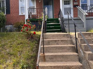 2920 Edgecombe Cir S, Baltimore, MD 21215