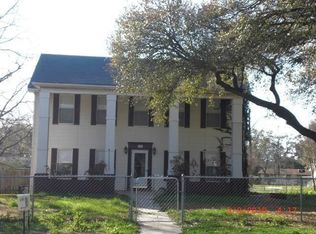 400 Kelly Rd, Luling, TX 78648