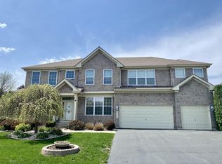 307 Cedar Ridge Dr, Lake Villa, IL 60046