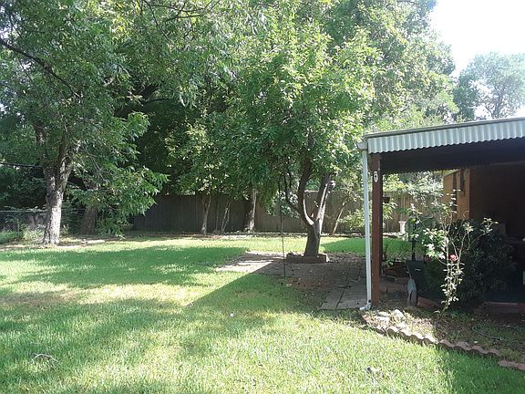 2nd image of 13932 Pyramid Dr