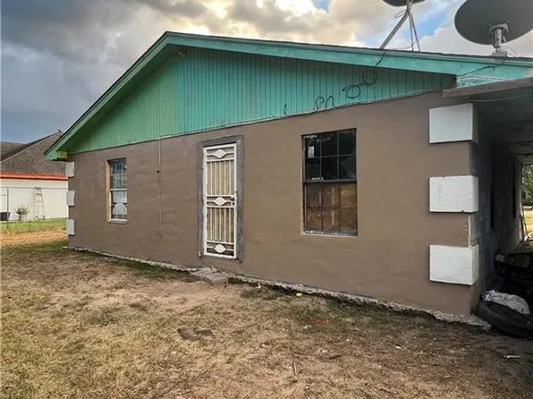 318 El Sendero Dr, Sullivan City, TX 78595