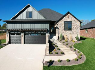 5943 S Clay Ave, Springfield, MO 65810