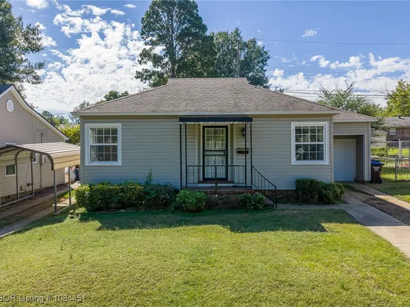 2406 S S St, Fort Smith, AR 72901