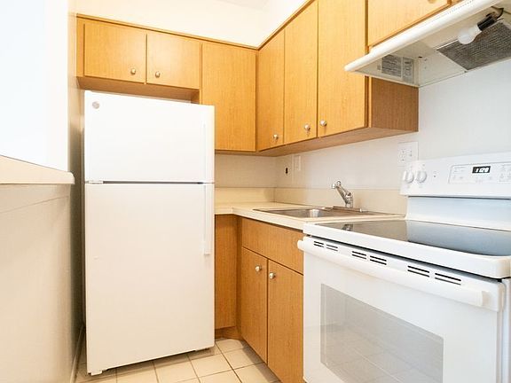 4th image of 9921 4th Ave Ste 3