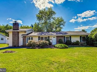 303 E Gordon St, Sterling, VA 20164