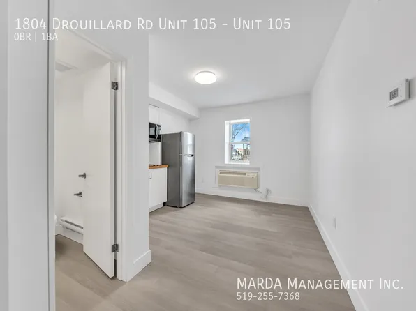 1804 Drouillard Rd, Windsor, ON