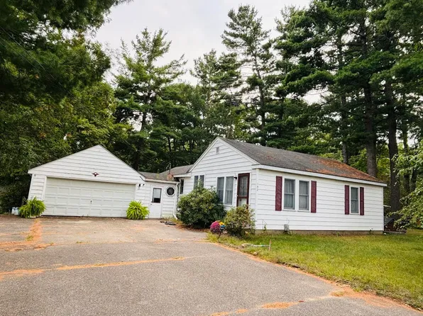 152 W Allen St, Newaygo, MI 49337