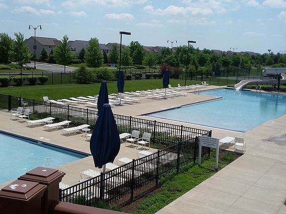 5th image of 12293 Donahue Dr