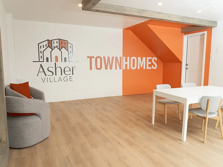 460 Asher Cres — Photo 5