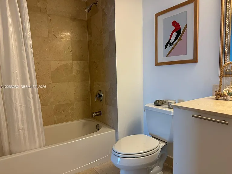 1800 N Bayshore Dr #1609 — Photo 21
