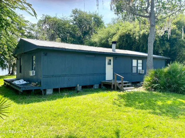 316 Crescent Lake Shore Dr, Crescent City, FL 32112