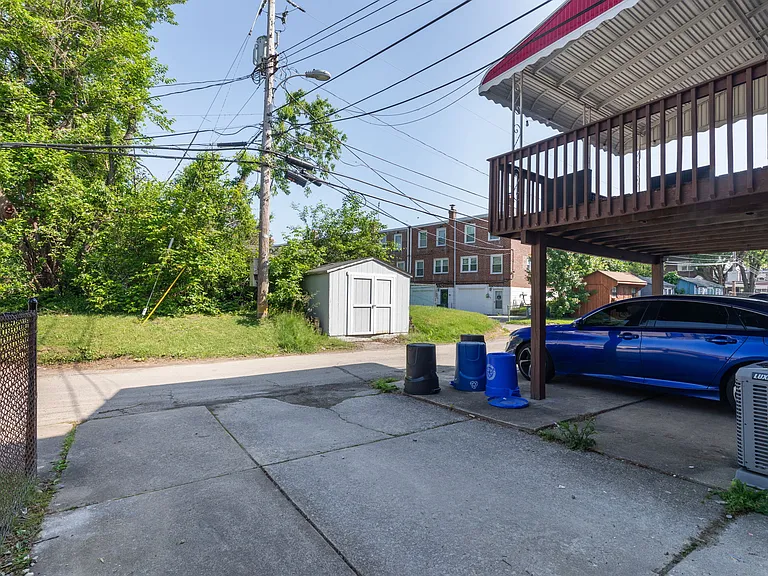 214 Westbridge Rd — Photo 14