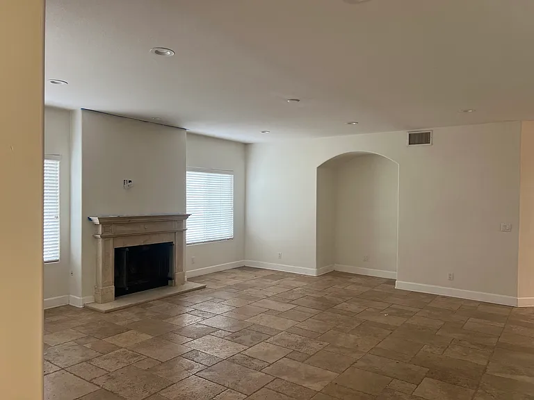40351 Heirloom Ct — Photo 16