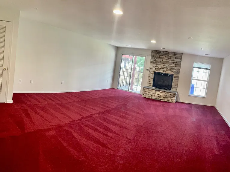 7218 Black Creek Ln — Photo 20