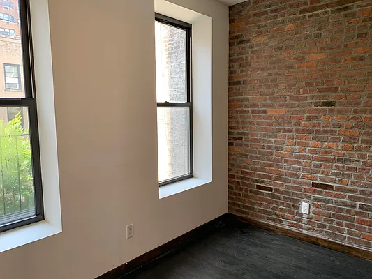 Rented by Oxford Property Group | media 13