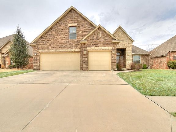 3rd image of 12605 Smithfield Ln