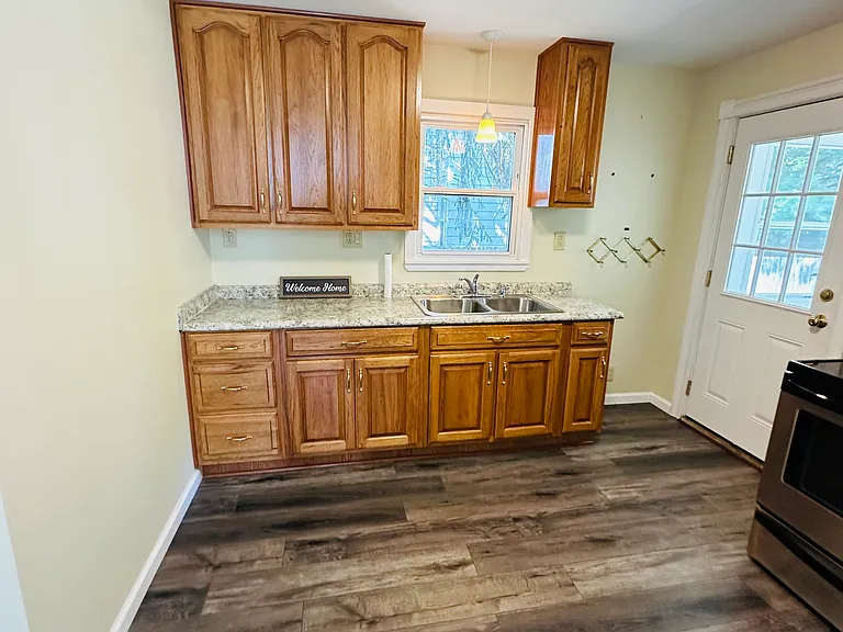 121 Lincoln Ct #1 — Photo 6