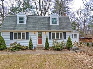 40 Forest Grove Ave, Wrentham, MA 02093
