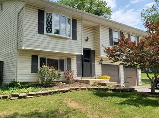 2000 Aberdeen Dr, Crofton, MD 21114