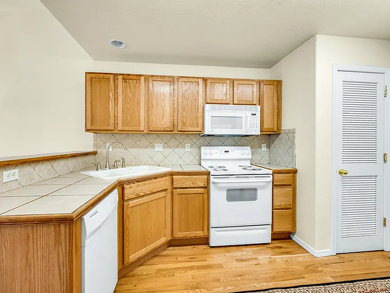 4753 Sand Mountain Point — Photo 10