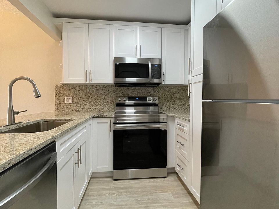 1st image of 835 Gleason Pkwy APT 4