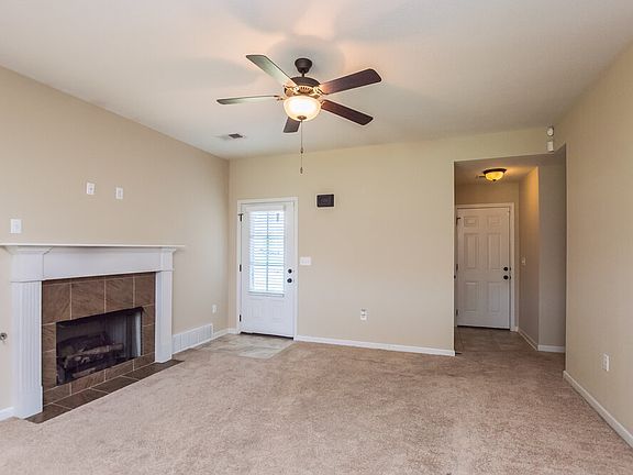 3rd image of 2733 Sapper Ln