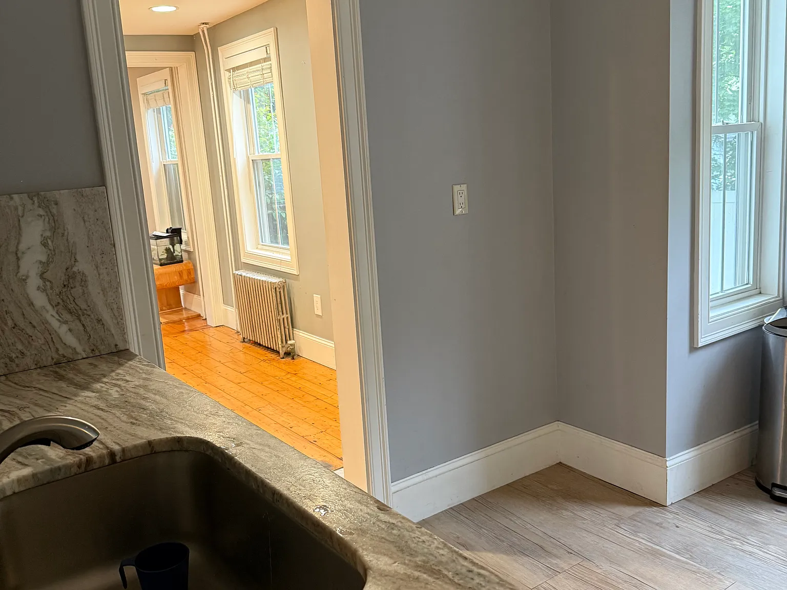 3 bed, 1211 sqft, $2,995 — Photo 4