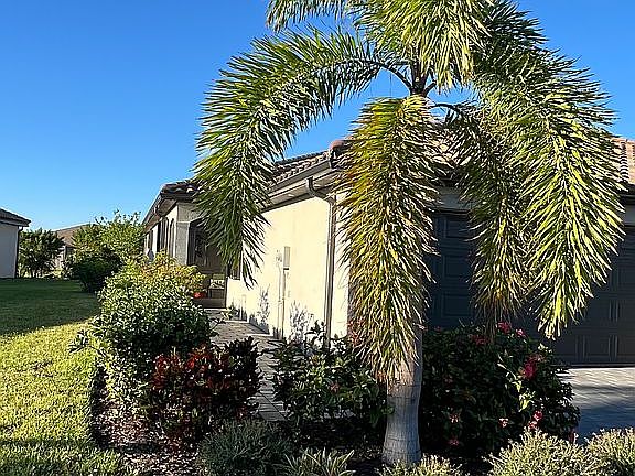 2nd image of 14020 Winding Cedar Way