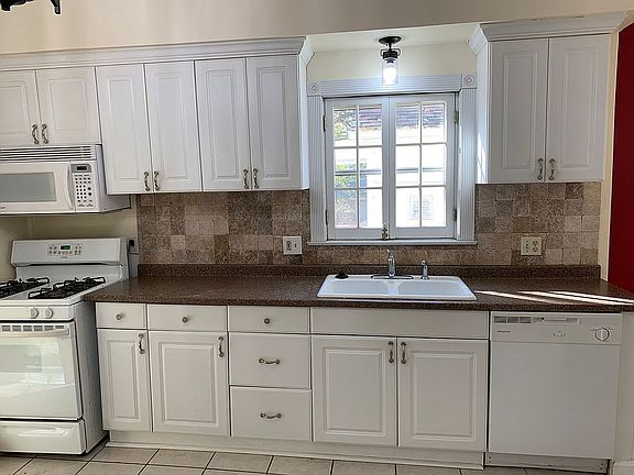 4th image of 6516 W Park Ave