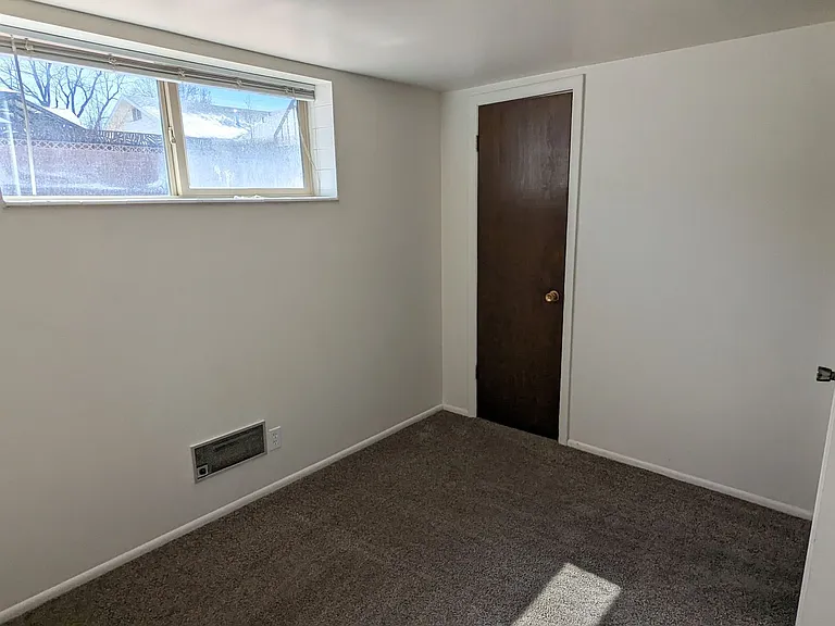 307 S 300 W — Photo 6
