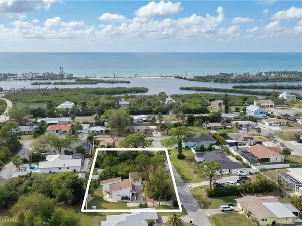 1581 Royal Rd, Venice, FL 34293