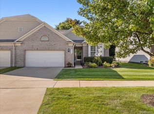 3757 Rainier Dr, Howell, MI 48843
