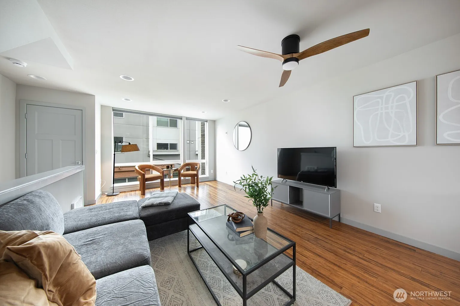 111 17th Avenue #B photo 1