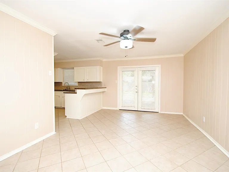 10034 Cedardale Dr — Photo 28