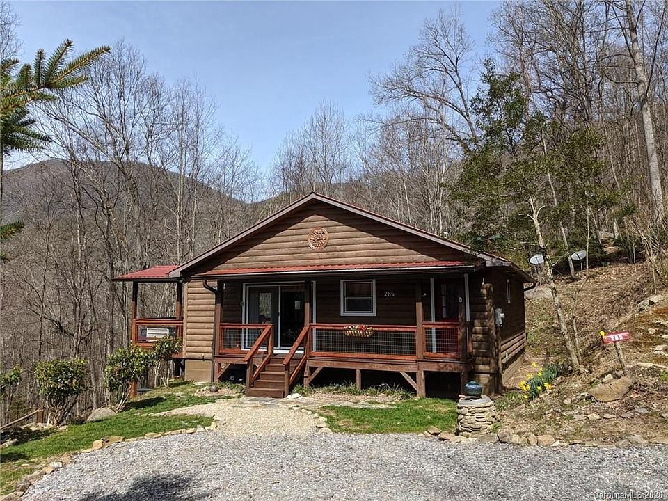 1st image of 285 Emerald Ln