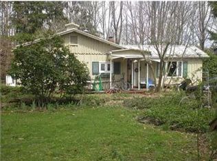 1864 Ridge Rd, Jeannette, PA 15644