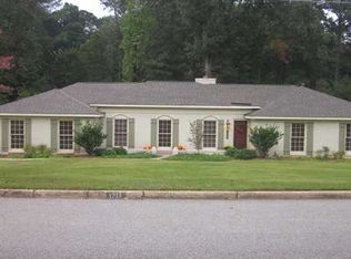 1711 Woodridge Rd, Tuscaloosa, AL 35406